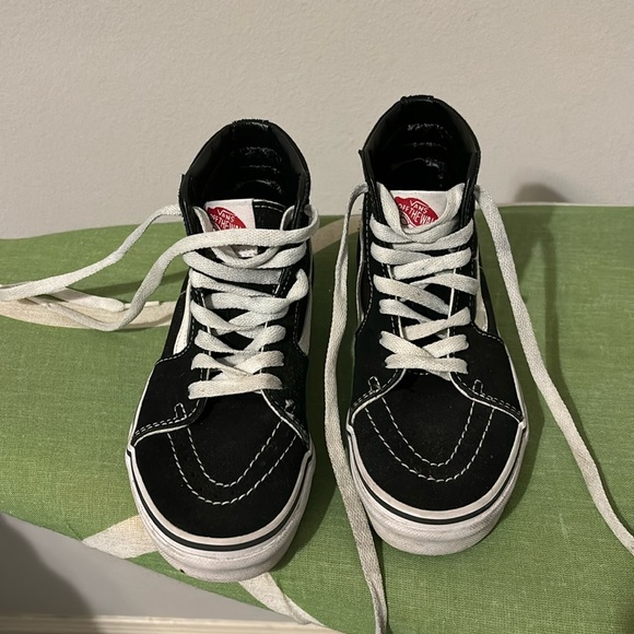 Vans Off The Wall High-Top Kids Skateboard Sneakers - Picture 1 of 7